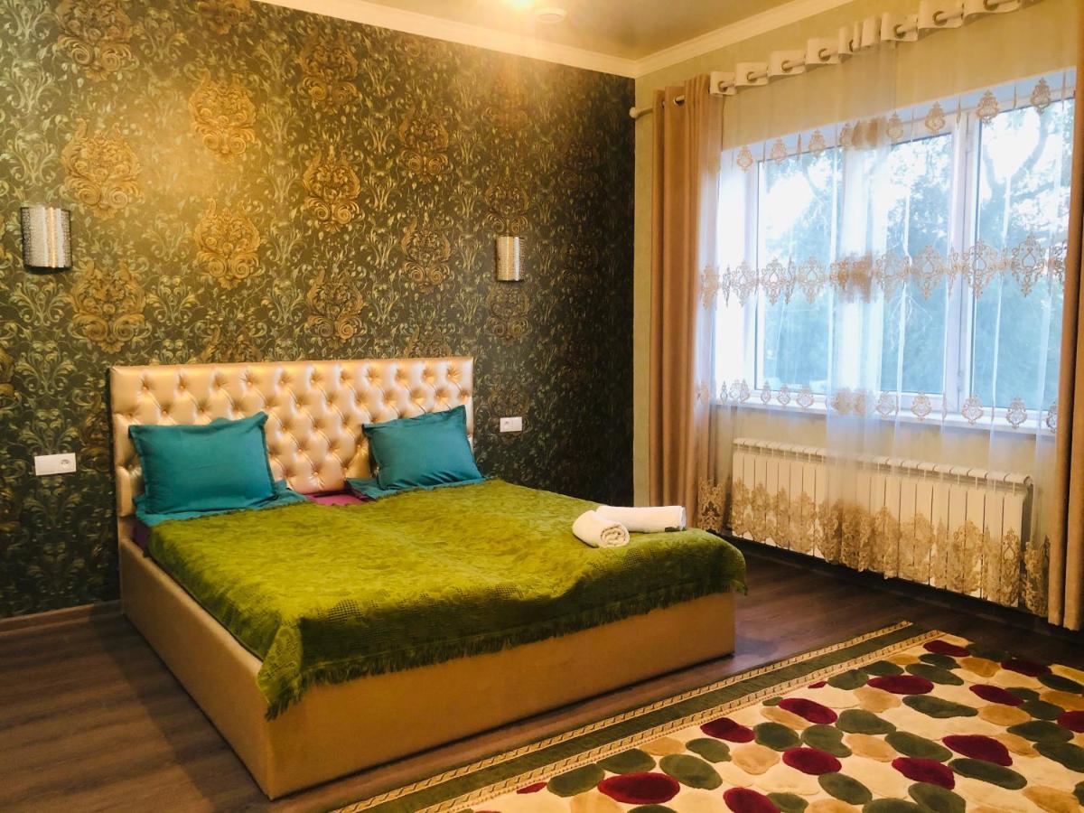 Sweet Home Hostel Bishkek Exterior foto