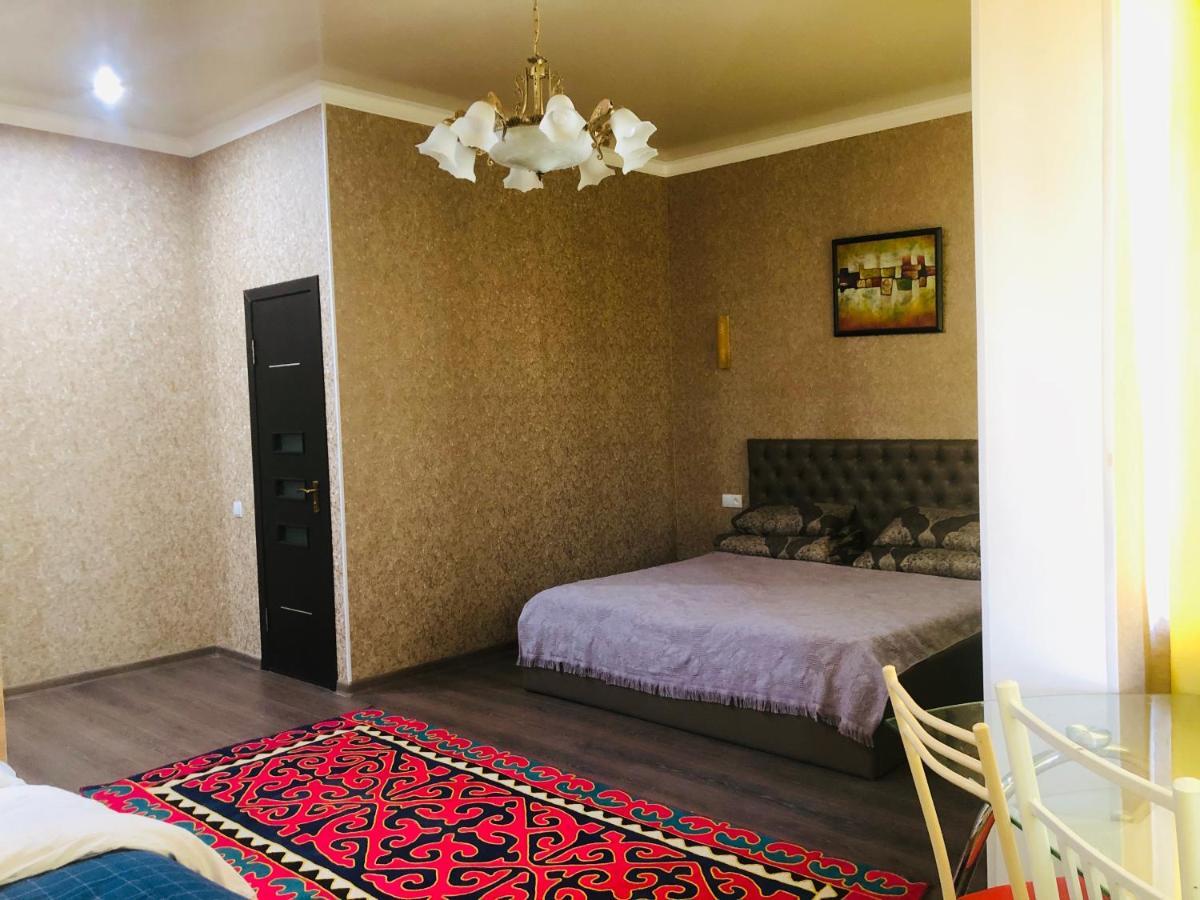 Sweet Home Hostel Bishkek Exterior foto