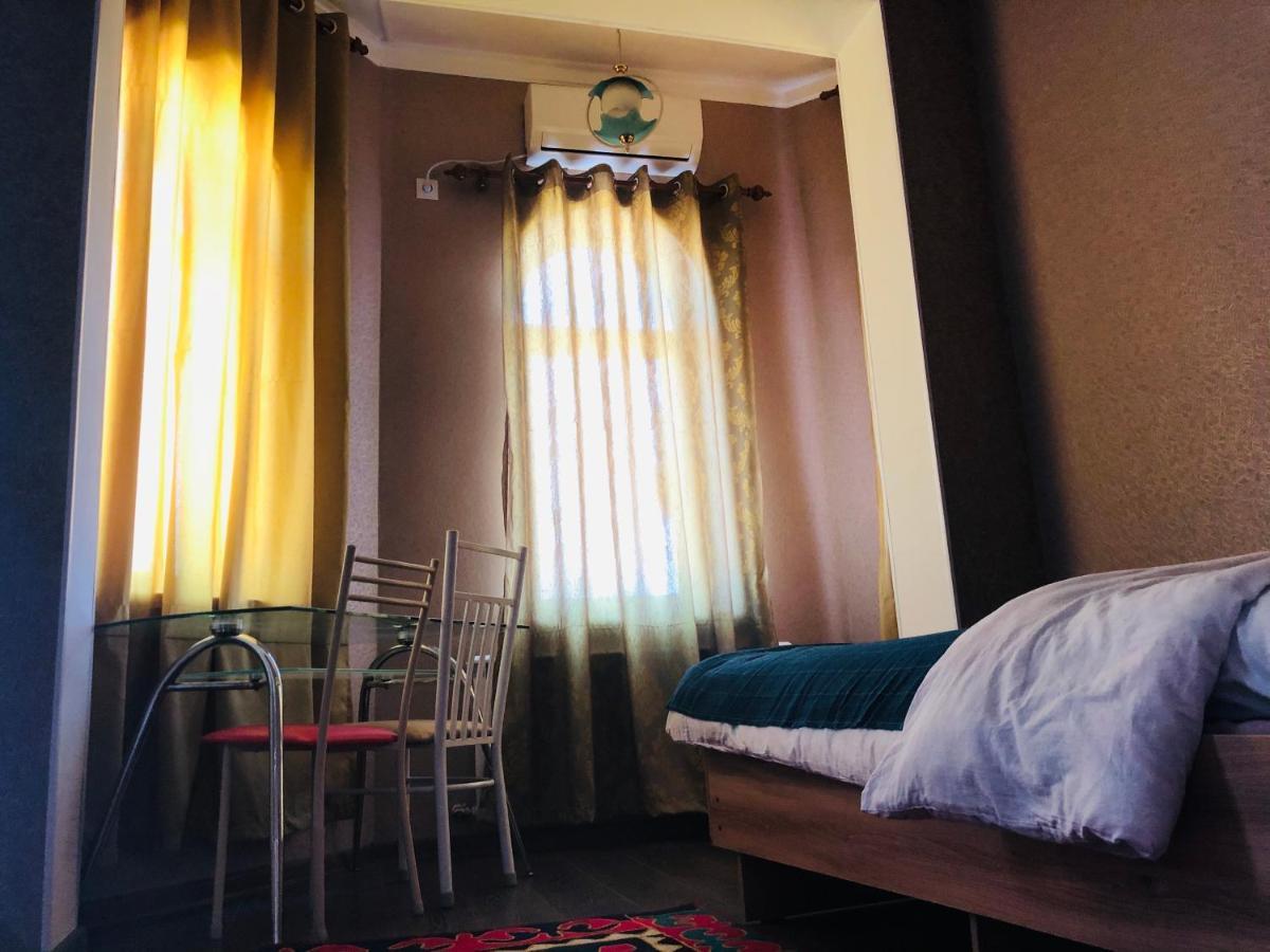 Sweet Home Hostel Bishkek Exterior foto