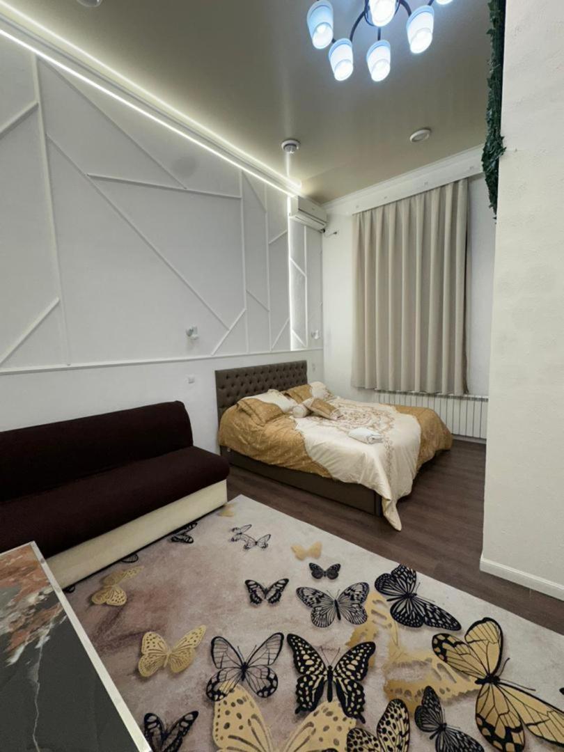 Sweet Home Hostel Bishkek Exterior foto